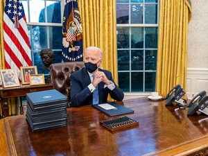 Joe Biden Telepon Putin, Prihatin Atas Penangkapan Navalny