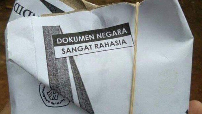 Kocak! 5 Tulisan di Kertas Bungkus Makanan Ini Bikin Nafsu Makan Hilang Kocak! 5 Tulisan di Kertas Bungkus Makanan Ini Bikin Nafsu Makan Hilang