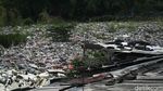 Ini Tumpukan Sampah yang Bikin Resah Warga Bekasi