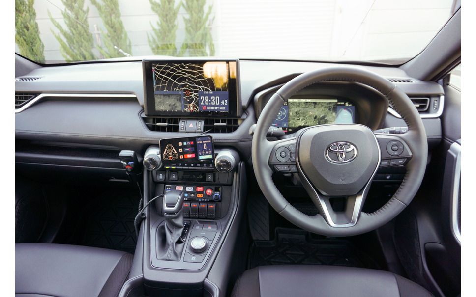 Modifikasi Toyota RAV4 jadi mobil rescue
