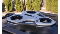 Menariknya lagi, mobil ini juga bisa mengendalikan drone untuk menjangkau lokasi-lokasi yang sulit diakses. Foto: Toyota