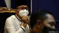 Ketua Umum PAN Zulkifli Hasan mengusulkan agar pembahasan RUU Pemilu ditunda. Zulhas, sapaan Zulkifli, menilai undang-undang yang ada saat ini masih memadai. Wakil Ketua MPR RI itu menegaskan PAN masih mendukung UU Pemilu yang berlaku saat ini. Ketua Umum PAN Zulkifli Hasan mengusulkan agar pembahasan RUU Pemilu ditunda. Zulhas, sapaan Zulkifli, menilai undang-undang yang ada saat ini masih memadai. Wakil Ketua MPR RI itu menegaskan PAN masih mendukung UU Pemilu yang berlaku saat ini.
