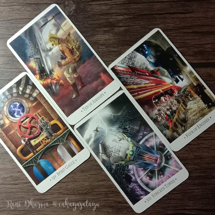 Pembacaan Tarot Zodiak Cinta 2021.