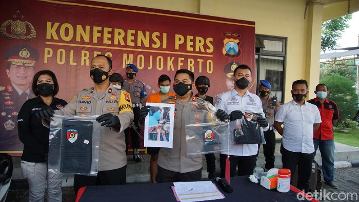 pembunuhan di mojokerto
