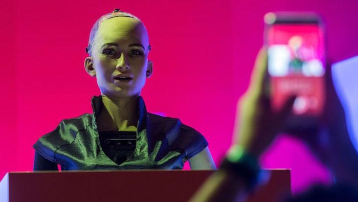 Sophia on stage at the RISE Technology conference in Hong Kong. Credit: ISAAC LAWRENCE/AFP/AFP/Getty Images