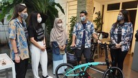 Wulan Guritno mengungkapkan gerakan yang digagas bersama Yayasan Hope ini muncul lantaran para pelaku industri hiburan tanah air memang menjadi salah satu kelompok yang paling terdampak pandemi. Ketiadaan pertunjukan musik dan aktivitas syuting film selama masa PSBB membuat banyak yang merasakan kesulitan dalam hal ekonomi.