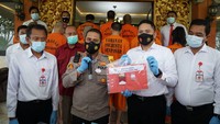 Polisi juga mengamankan barang bukti dari Syiva Angel yang merupakan narkoba jenis baru yakni P-Flouro Fori sebanyak 4 butir tablet dan 3 pecahan tablet dengan berat bersih 1,90 gram. (dok Istimewa)