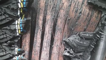 Sisi dalam ban mobil. Foto: Bored Panda