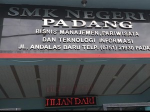 Akhir Kisah Jeni Hia Diminta Berjilbab ke Sekolah