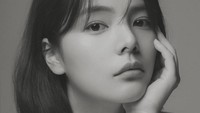 Sebelum menjadi aktris, Song Yoo Jung memulai debutnya menjadi model untuk produk komestik. (Foto: dok. Instagram @u_jjooung)  