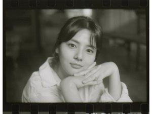 Kisah Song Yoo Jung dan Rapper Iron Berakhir di Januari