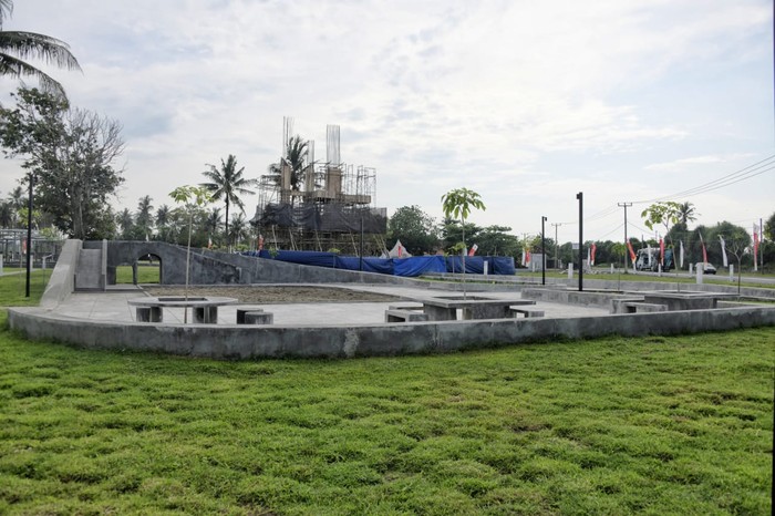 Wajah Baru Alun-alun Paamprokan