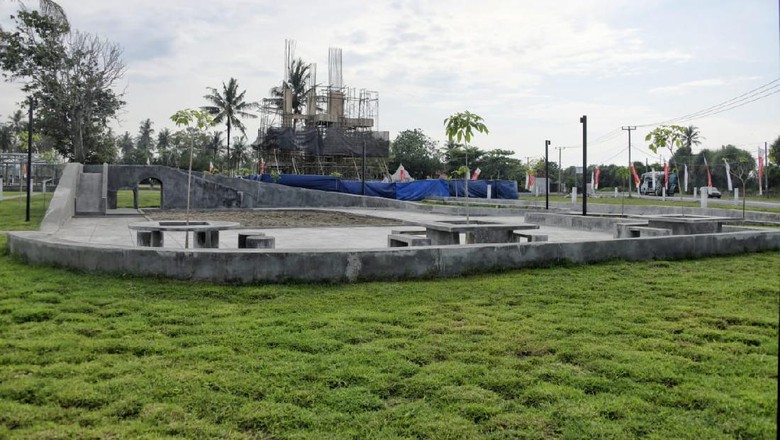 Wajah Baru Alun-alun Paamprokan Wajah Baru Alun-alun Paamprokan