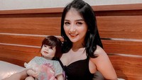 Diora Dior kini jadi bagian dari WebTV Asia. (Foto: dok. Instagram @azhara989) 