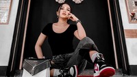 Saat ini, Diora Dior aktif mengunggah konten gaming di YouTube. (Foto: dok. Instagram @azhara989) 