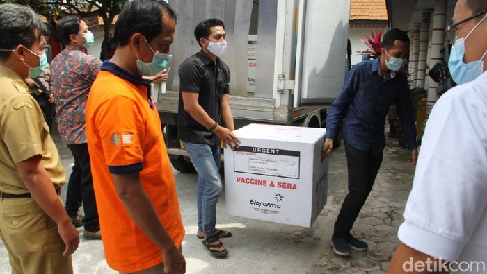 Blitar Raya Terima 4.240 Dosis Vaksin Sinovac Tahap Pertama