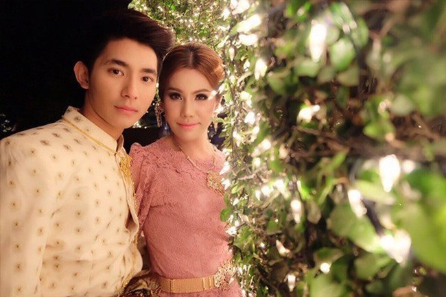 Berkat penampilan barunya itu Bow sukses memperoleh pekerjaan yang lebih baik sebagai konsultan kecantikan dan penjual kosmetik. Tak hanya itu, Bow juga menemukan pasangan hidupnya, Chu. Foto: eva.vn