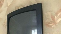 Biar kesannya punya TV layar tipis kali ya?