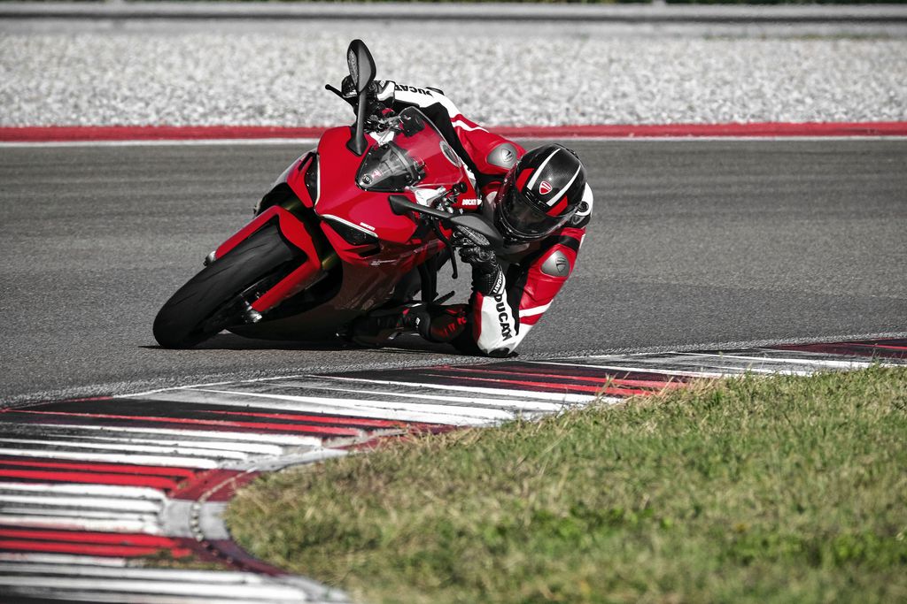 Ducati SuperSport 950