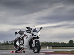 Ducati Luncurkan SuperSport 950, Jadi Mirip Panigale V4