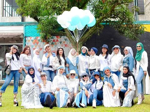 Geng arisan emak-emak viral di TikTok.