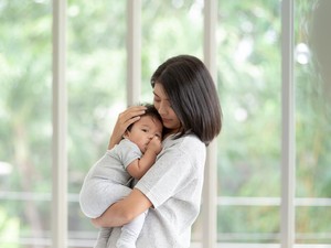 Studi Ungkap Menyusui Lebih Lama Bikin Anak Jadi Lebih Pintar