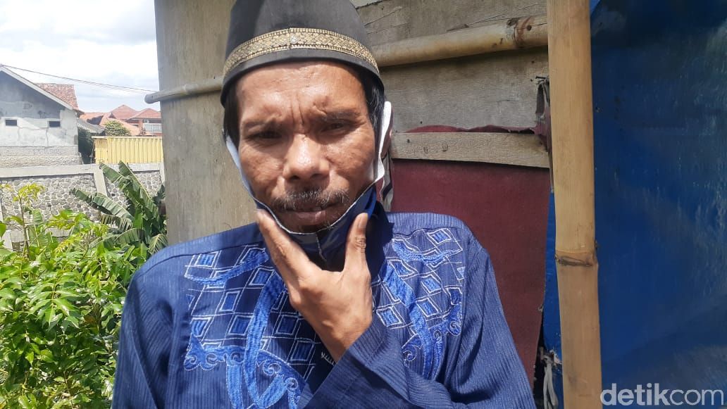 Jl Raya Cilebut rawan longsor (Afzal Nur Iman/detikcom)