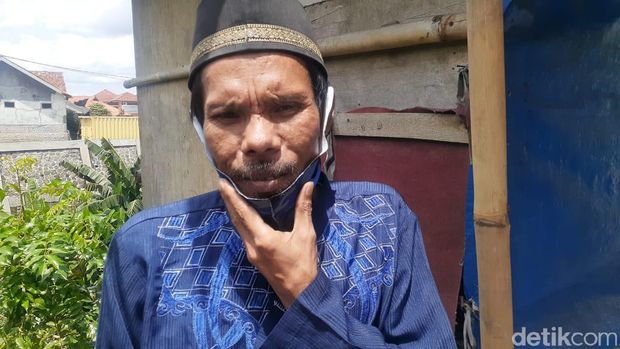 Jl Raya Cilebut rawan longsor (Afzal Nur Iman/detikcom)