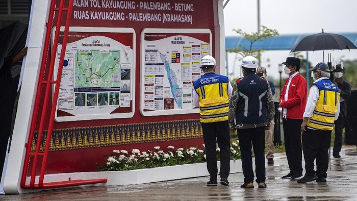 Jokowi Resmikan Tol Kayu Agung-Palembang Presiden Joko Widodo (Jokowi) meresmikan Tol Kayu Agung-Palembang sepanjang 42,5 km. Jalan bebas hambatan ini merupakan bagian dari jaringan Jalan Tol Trans Sumatera (JTTS).