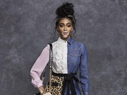 10 Gaya Winnie Harlow Jadi Bintang Koleksi Busana Pre Fall 2021 Moschino
