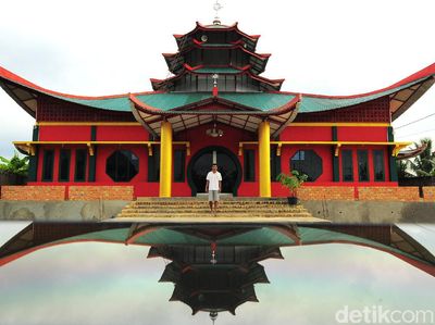 10 Masjid Bernuansa Tionghoa Paling Ikonik di Indonesia