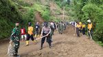 Material Longsor di Desa Cluntang Boyolali Mulai Dibersihkan