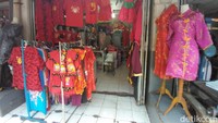 Sejumlah pedagang pun membatasi stok karena takut berspekulasi di masa pandemi.