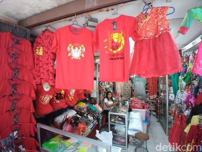 Penampakan Toko Pernak-pernik Imlek di Pasar Gede Solo Saat Pandemi