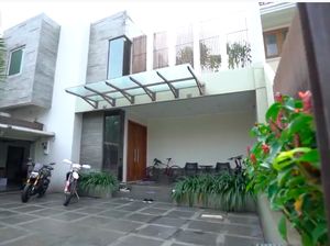 8 Potret Rumah Mewah Ari Wibowo yang Jarang Terekspos 