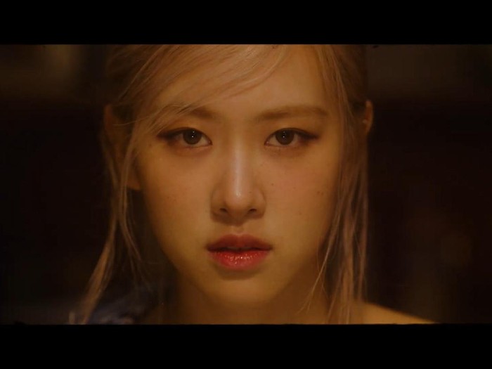 Teaser debut solo Rose