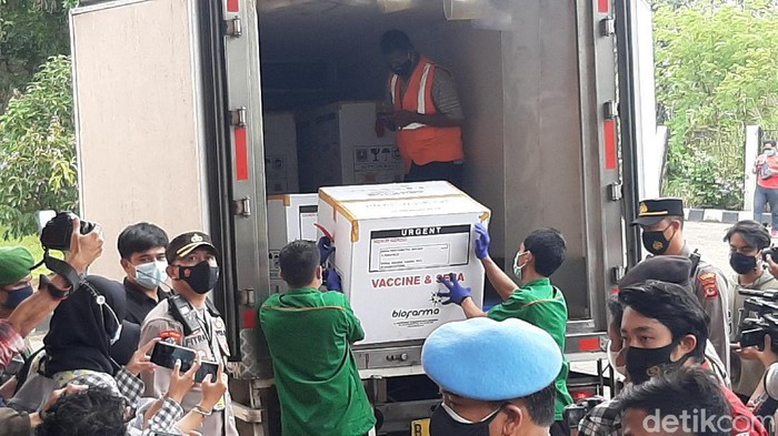Vaksin COVID-19 Diterima Kabupaten Bogor