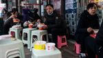 Potret Warga Wuhan yang Kini Hidup Normal