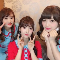 Di sela kesibukannya sebagai bintang film dewasa, Yua Makami merilis lagu Ribbon. Ia mulai membentuk grup KPop Honey Popcorn pada 2018 dengan uangnya sendiri sebagai project untuk menyalurkan passion. Foto: Twitter