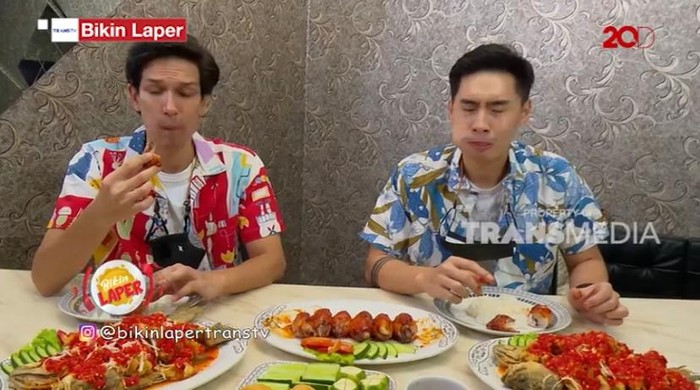 Bikin Laper! Gurih Nyoy Cumi Bakar Telur dan Ikan Jambal Sambal Terasi