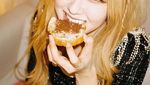 Cantiknya Rose BLACKPINK Saat Menikmati Makanan Mewah