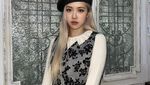 Cantiknya Rose BLACKPINK Saat Menikmati Makanan Mewah