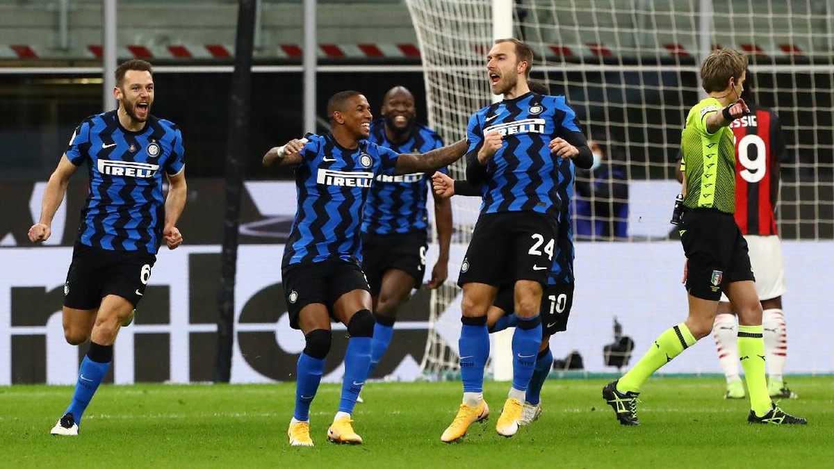 Christian Eriksen jadi penentu kemenangan Inter Milan atas AC Milan di perempatfinal Coppa Italia (Foto: Getty Images/Marco Luzzani)