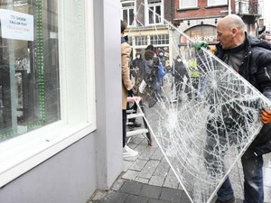 Belanda Tegaskan Tak Akan Cabut Aturan Jam Malam Usai Kerusuhan