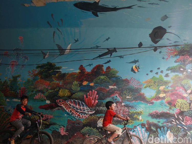Lewat Mural, Kawasan Ini Lepas Predikat Kampung Bandit