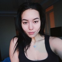 Tatapan tajam sang atlet bisa membuat hati para pria meleleh. Setuju? Foto: Instagram/@syzdykova_13