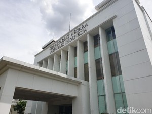 KPK Telusuri Aliran Dana Kasus PT DI, Ini Kata Setneg
