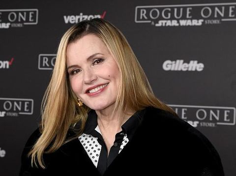 Geena Davis anggota Mensa.