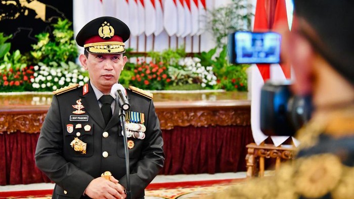 Presiden Jokowi melantik Kapolri Jenderal Listyo Sigit Prabowo