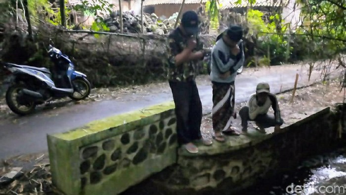 limbah pabrik sumpit di Bondowoso